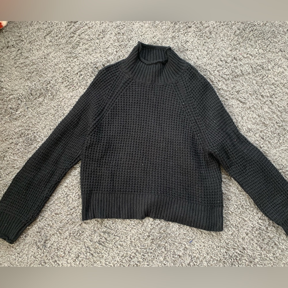 Black American Eagle Sweater